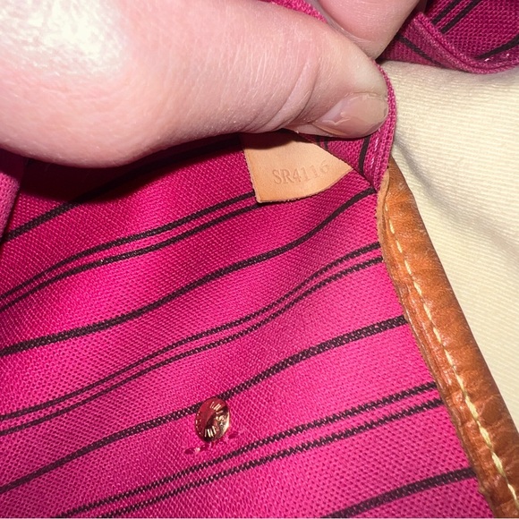 LOUIS VUITTON NEVERFULL MM MONOGRAM LV TOTE BAG - Picture 8 of 14